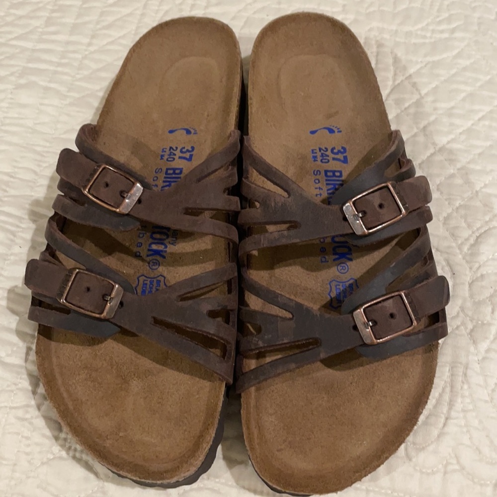 Birkenstock sandals women’s 37 (6-6.5)